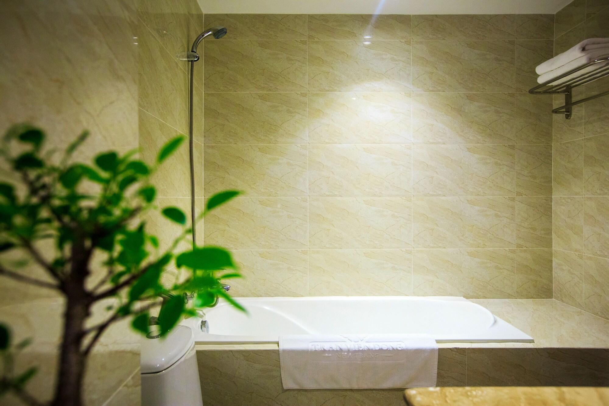 Vien Dong Hotel Нячанг Екстер'єр фото