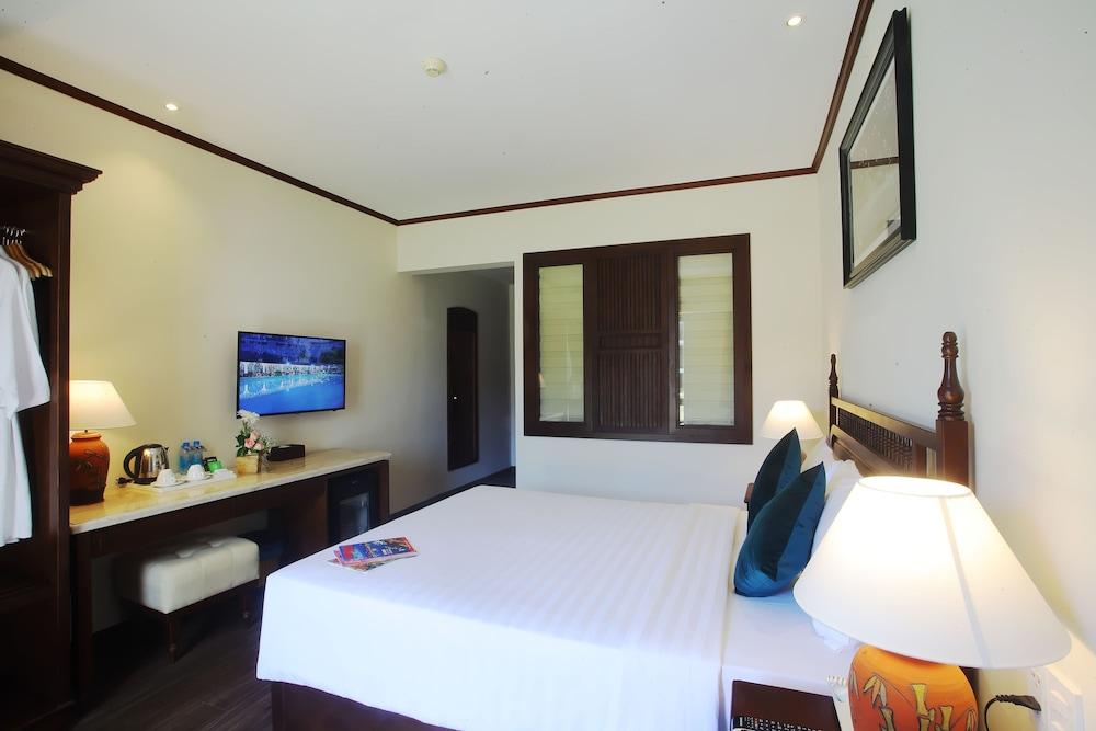 Vien Dong Hotel Нячанг Екстер'єр фото