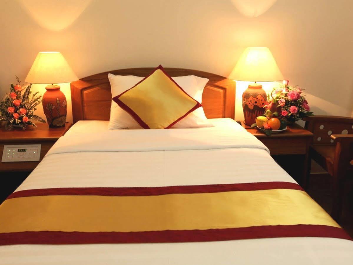 Vien Dong Hotel Нячанг Екстер'єр фото